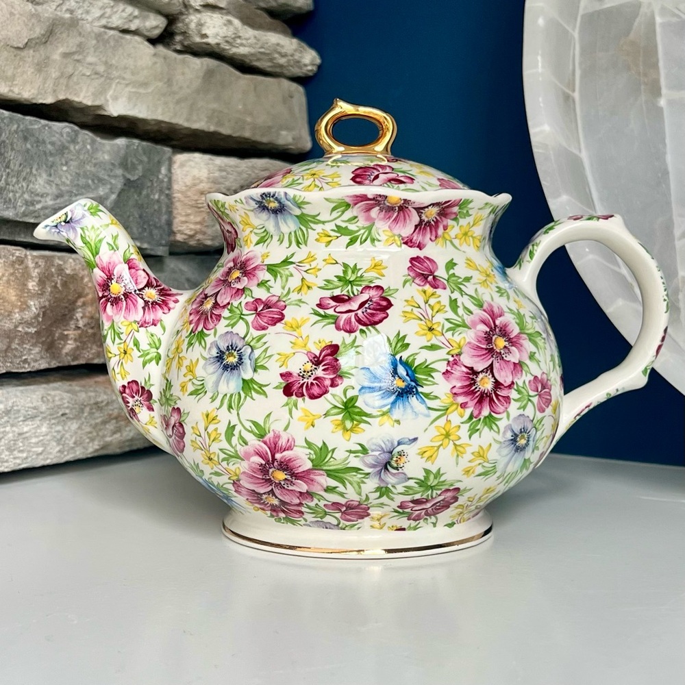 Vintage Windsor England Porcelain Teapot W/Lid Chelsea Chintz Summer Pink Floral